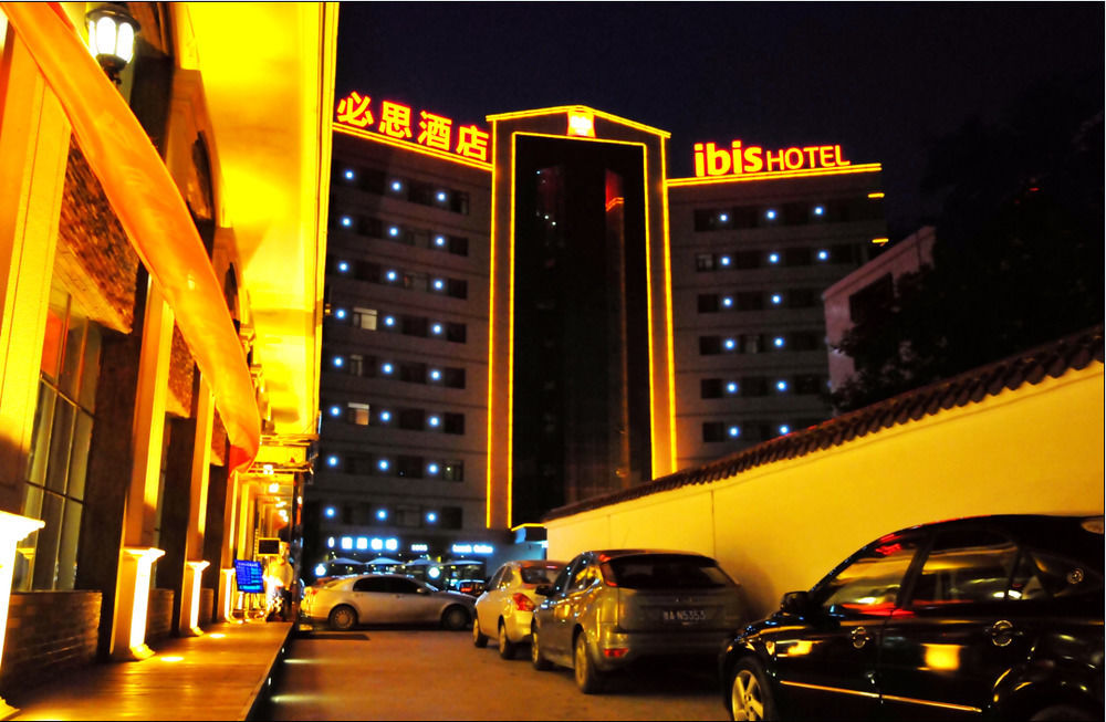 Ibis Lanzhou Zhangye Road Hotel Exterior photo